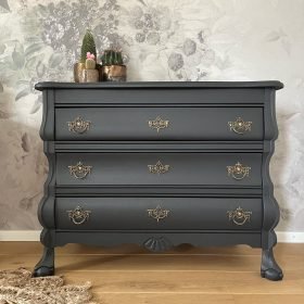 Buikkastje in Ash